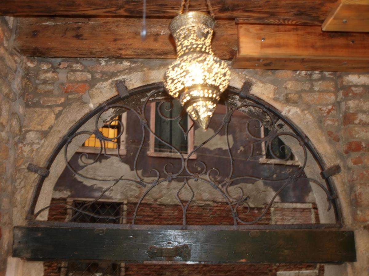 Appartamento Al Pozzo Dei Scoacamini, 100 M From San Marco, Ground Floor